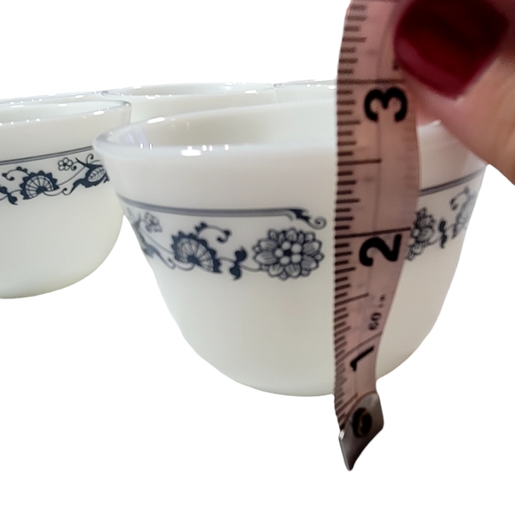 Vintage Pyrex Old Town Blue Onion set of 5 Coffee Tea Cup Mugs - Picture 7 of 10